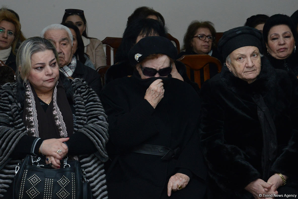 В Баку проходит церемония прощания с выдающимся пианистом Чингизом Садыховым (ФОТО)