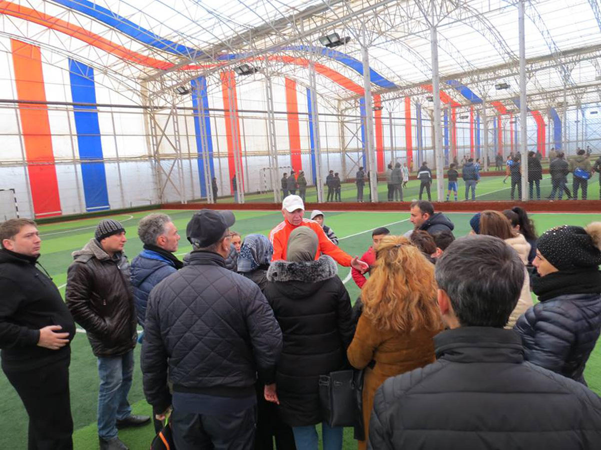 Первые шаги детско-юношеской футбольной школы AZFAR (ВИДЕО, ФОТО)