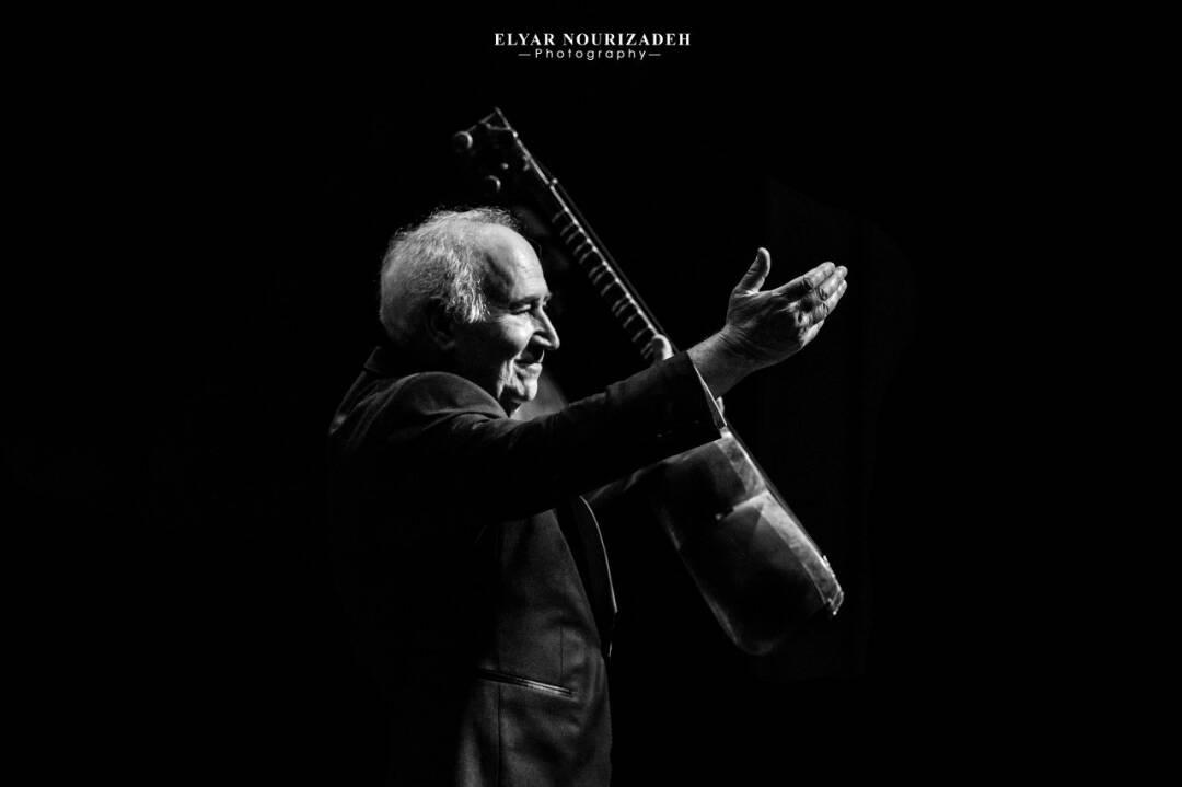 Иранская публика стоя приветствовала азербайджанского музыканта (ФОТО)