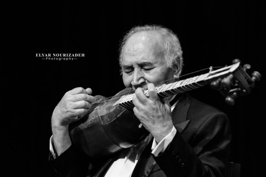 Иранская публика стоя приветствовала азербайджанского музыканта (ФОТО)