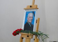 В Баку проходит церемония прощания с народным артистом Беюкага Мамедовым (ФОТО)
