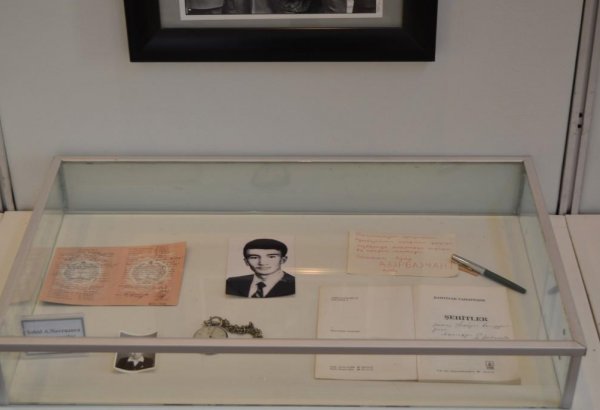 Незаживающая рана: в Баку представлены личные вещи шехидов 20 января (ФОТО)