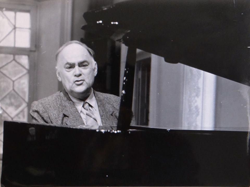 Супруга Чингиза Садыхова подарила азербайджанскому музею архив легендарного пианиста (ФОТО)