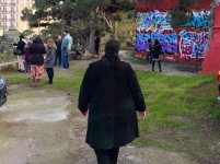 Стены бакинской галереи стали холстом для художников Швейцарии и Великобритании (ФОТО)