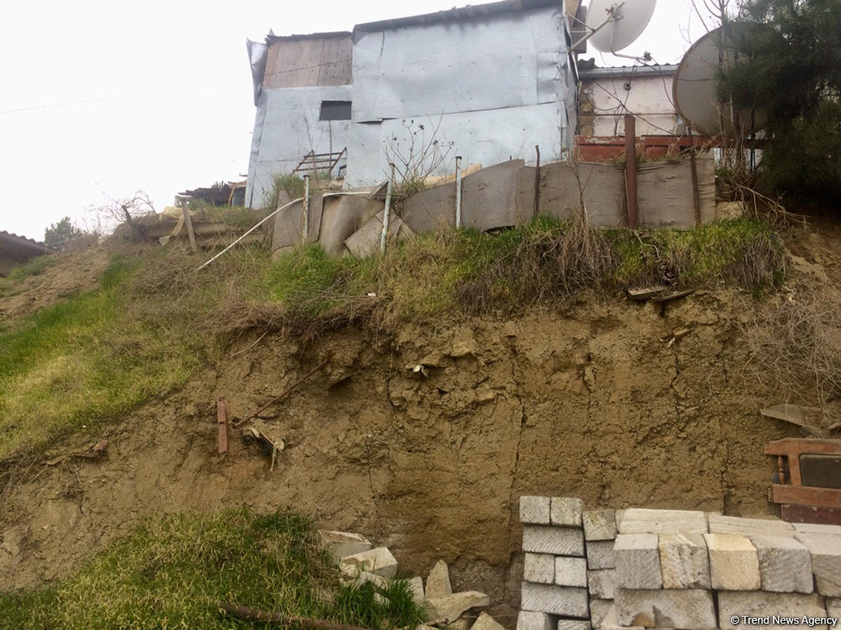Глава ИВ Баку: По вопросу жителей Баиловской оползневой зоны будет принято новое решение