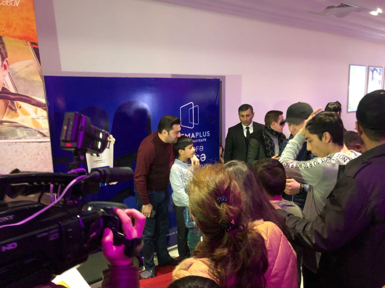 Гянджа встретила звезд эстрады и кино, или В дыму kəklikotu (ФОТО)