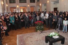 Юбилей Тофига Кязымова: выставка, воспоминания, спектакль (ФОТО)