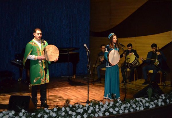 В Баку прошел праздничный вечер, посвященный Дню молодежи (ФОТО)