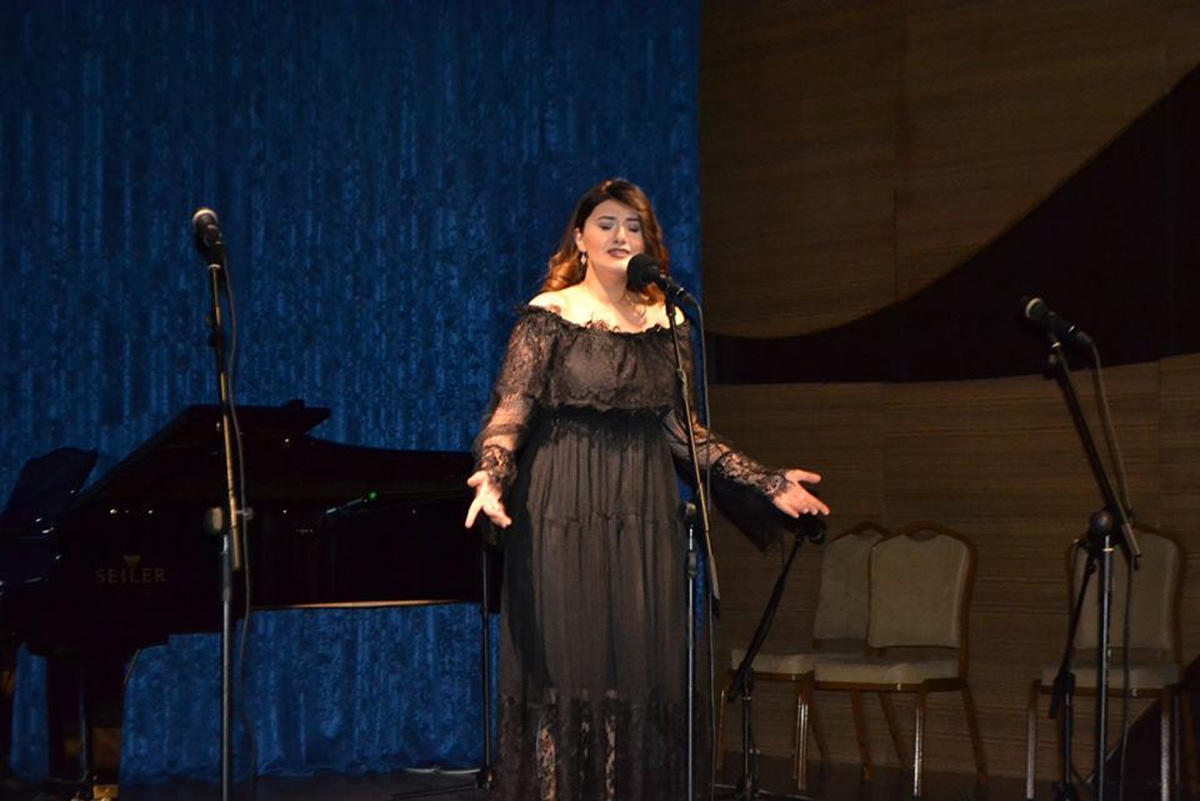 В Баку прошел праздничный вечер, посвященный Дню молодежи (ФОТО)