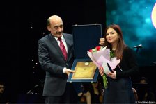 В Азербайджане состоялась церемония вручения Президентских премий для молодёжи в 2018 г. (ФОТО)