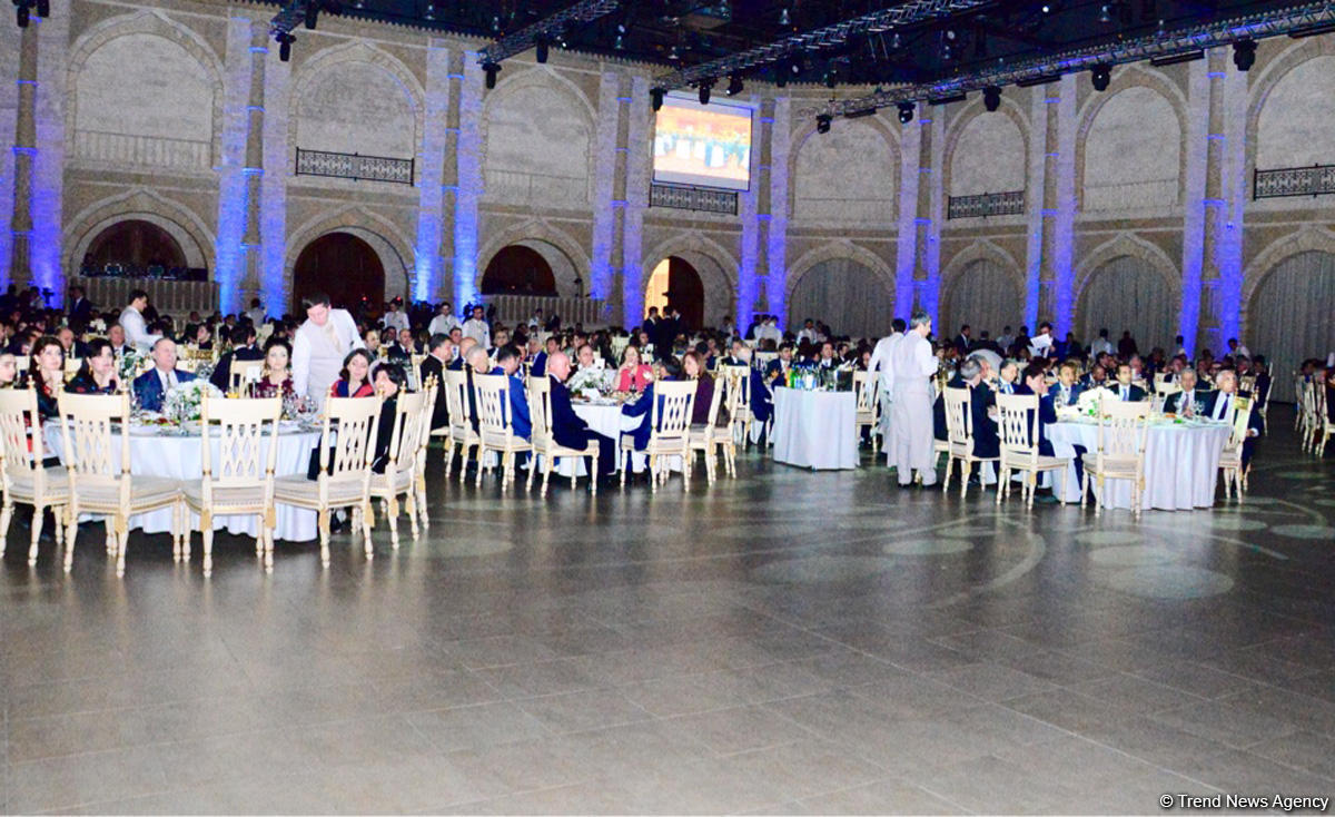 В Азербайджане состоялась церемония вручения Президентских премий для молодёжи в 2018 г. (ФОТО)