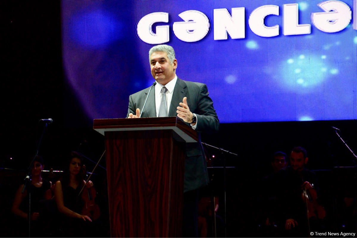 В Азербайджане состоялась церемония вручения Президентских премий для молодёжи в 2018 г. (ФОТО)