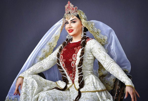 Фатима Фаталиева представила фотосет к 20-летию творческой деятельности (ФОТО)