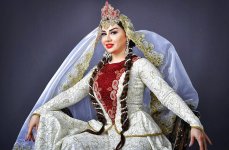 Фатима Фаталиева представила фотосет к 20-летию творческой деятельности (ФОТО)