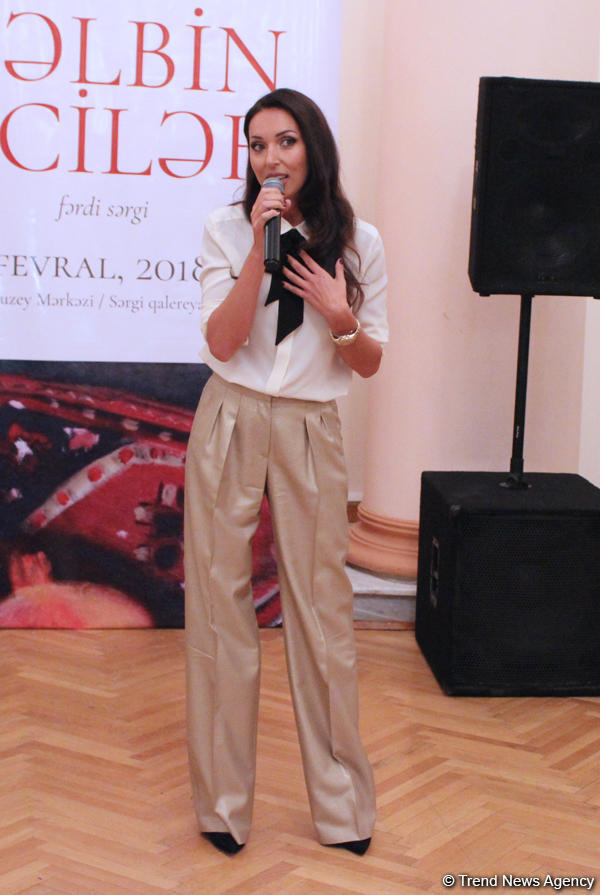 Алсу выступит с юбилейным концертом в Баку (ФОТО)