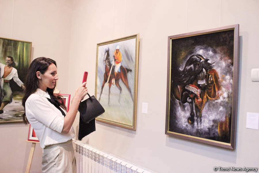 Алсу выступит с юбилейным концертом в Баку (ФОТО)