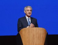 Президент Ильхам Алиев принял участие в VI съезде партии "Ени Азербайджан" (ФОТО)