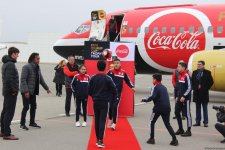 Кубок мира по футболу впервые привезен в Баку (ФОТО)