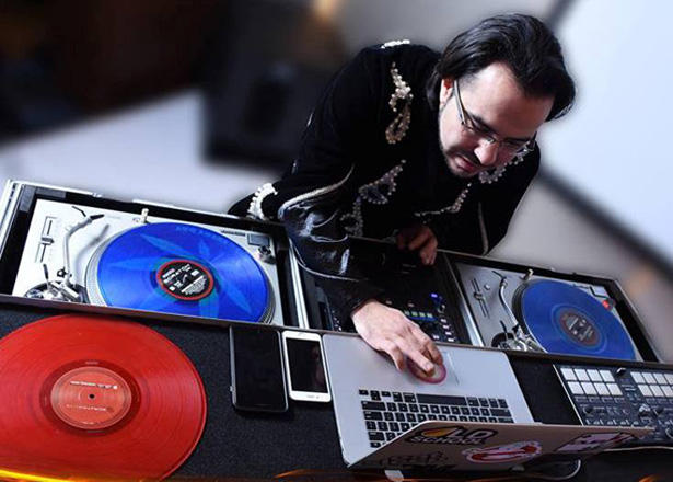 В Баку прошло красочное шоу "Семь красавиц" свадебных и вечерних платьев (ФОТО)