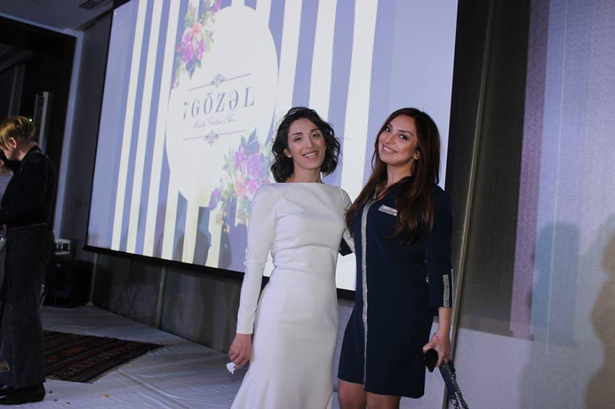 В Баку прошло красочное шоу "Семь красавиц" свадебных и вечерних платьев (ФОТО)