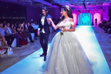 В Баку прошло красочное шоу "Семь красавиц" свадебных и вечерних платьев (ФОТО)