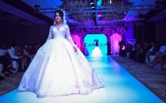 В Баку прошло красочное шоу "Семь красавиц" свадебных и вечерних платьев (ФОТО)