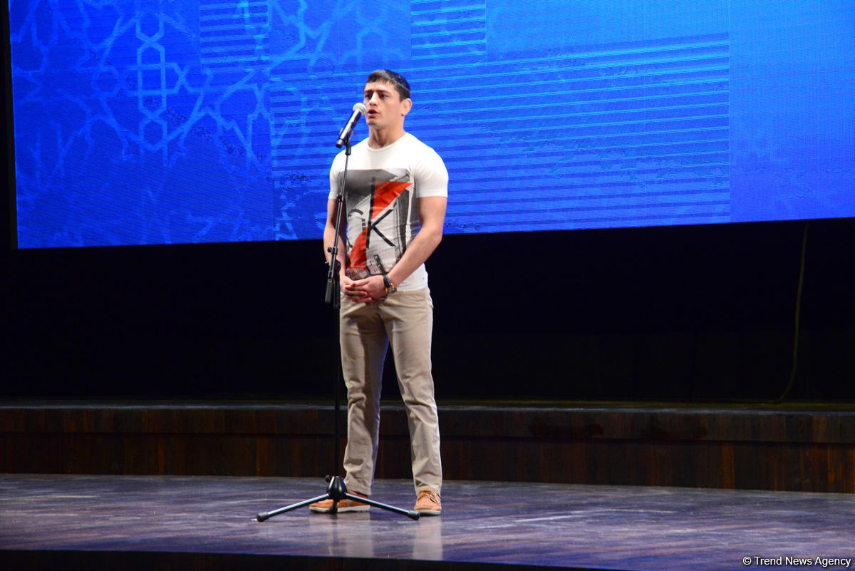 Молодежь и спортсмены Азербайджана поддерживают кандидатуру Президента Ильхама Алиева  (ФОТО)