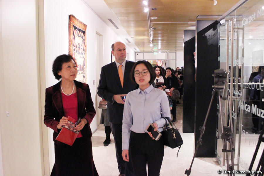 В Баку отметили Новый год по китайскому календарю ковровым искусством (ФОТО)