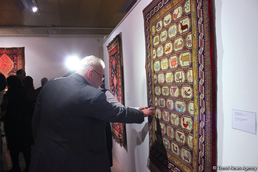 В Баку отметили Новый год по китайскому календарю ковровым искусством (ФОТО)