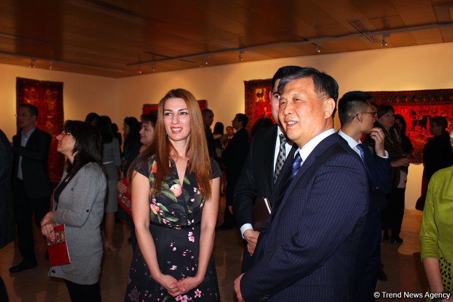 В Баку отметили Новый год по китайскому календарю ковровым искусством (ФОТО)