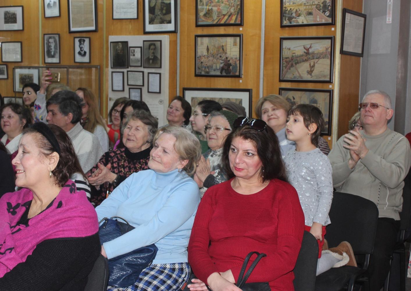 В Баку весело отметили Масленицу (ФОТО)