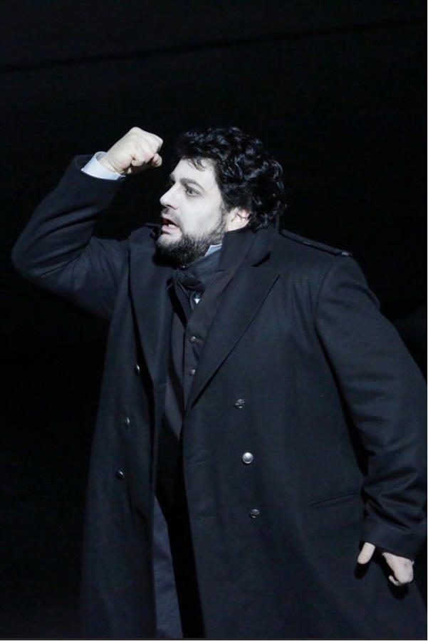 Любовная страсть и три карты Юсифа Эйвазова на сцене Большого театра России  (ФОТО)