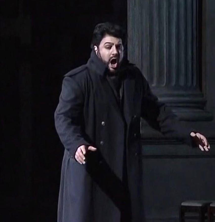 Любовная страсть и три карты Юсифа Эйвазова на сцене Большого театра России  (ФОТО)