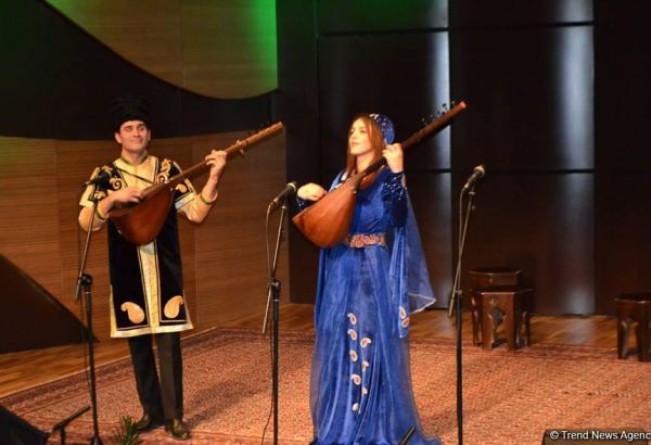 Тонкости ашугского искусства и выдающиеся мастера