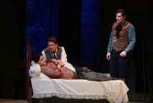 "Сцены из жизни богемы" в Баку (ФОТО)