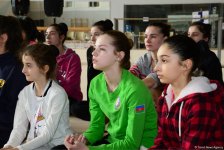 Юные азербайджанские гимнасты встретились с Шахрияром Мамедъяровым (ФОТО)
