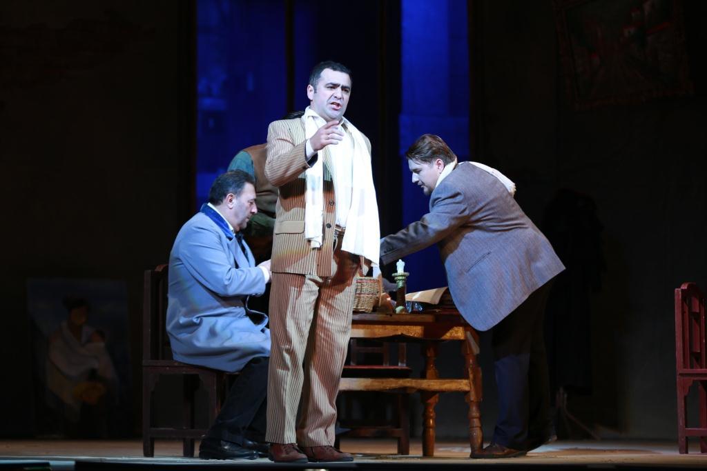 "Сцены из жизни богемы" в Баку (ФОТО)