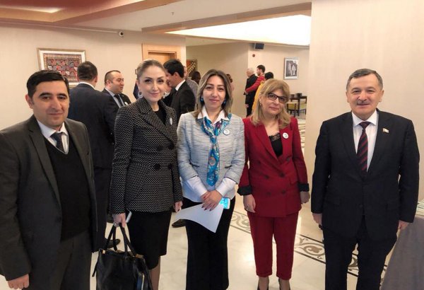 В Баку прошел первый Международный форум PR-творчества (ФОТО)