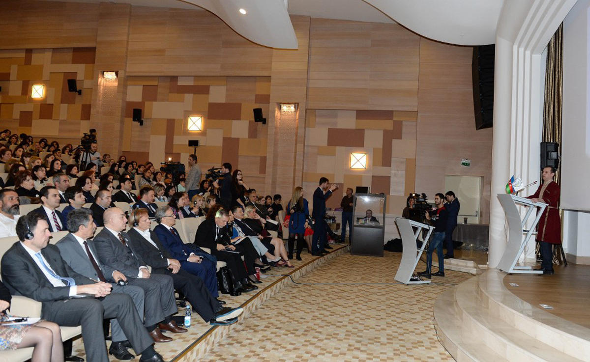 В Баку прошел первый Международный форум PR-творчества (ФОТО)