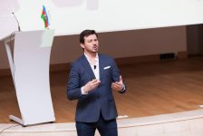 В Баку прошел первый Международный форум PR-творчества (ФОТО)