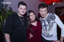 В Баку прошла вечеринка "Поднимаем руки вверх!" в стиле 90-х (ФОТО)