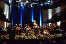 Лала Мамедова выступила против суеверий и отметила 40-летие потрясающим концертом "Женщина, которая поет" (ФОТО)