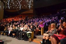 Лала Мамедова выступила против суеверий и отметила 40-летие потрясающим концертом "Женщина, которая поет" (ФОТО)