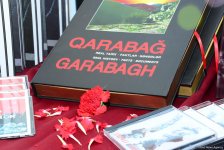 В Баку состоялись выставка и литературно-художественное мероприятие "Голос Карабаха" (ФОТО)