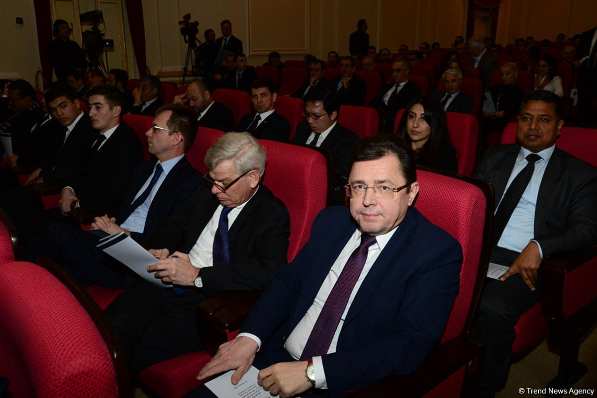 В Баку состоялись выставка и литературно-художественное мероприятие "Голос Карабаха" (ФОТО)