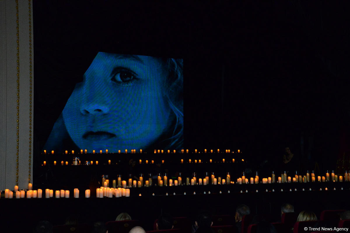 В Баку состоялись выставка и литературно-художественное мероприятие "Голос Карабаха" (ФОТО)