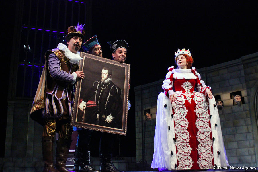 Русдрама имени Самеда Вургуна - 98 знаков качества (ФОТО)