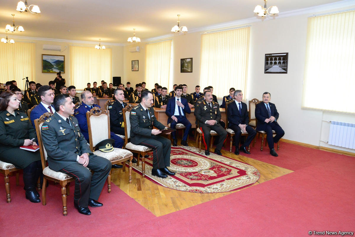 В Азербайджане отметили 25-ю годовщину создания ВС Таджикистана (ФОТО)