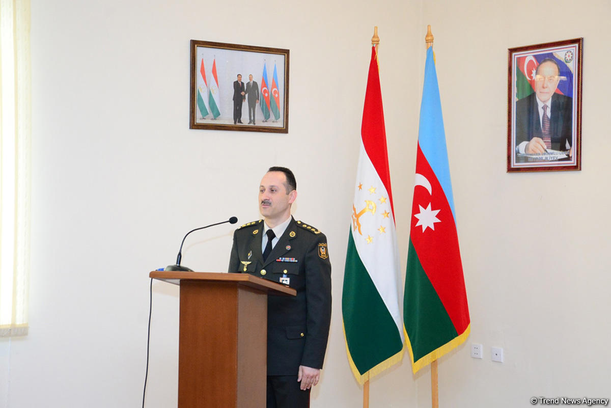 В Азербайджане отметили 25-ю годовщину создания ВС Таджикистана (ФОТО)