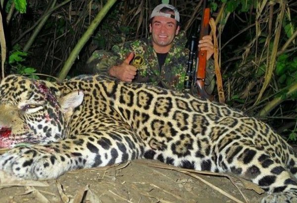 Фаиг Бабанлы признан лучшим охотником мира: Я съел сердце льва – это было вкусно (ФОТО)